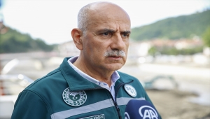 Tarım ve Orman Bakanı Kirişci, selden etkilenen Kastamonu'nun Bozkurt ilçesinde: