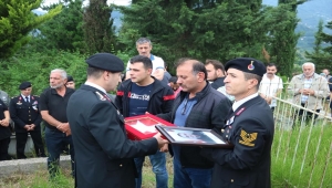 Trafik kazasında hayatını kaybeden jandarma er son yolculuğuna uğurlandı 