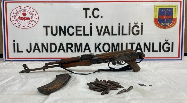 Tunceli'de teröristlere ait silah ve mühimmat ele geçirildi