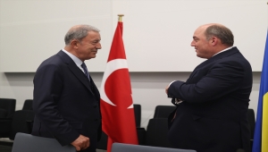Türkiye, İngiltere ve Ukrayna Savunma bakanları, üçlü toplantıda bir araya geldi