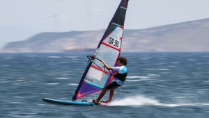 Türkiye Rüzgar Sörfü Slalom Ligi ilk ayak mücadelesi, İzmir'de başladı