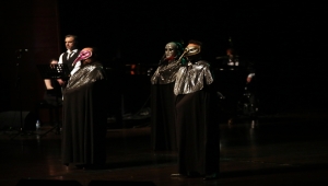 Two Turkish Tenors Müzikal Düello, Mersin Müzik Festivali'nde sahnelendi