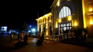 Yük treninin vagonunun devrilmesi sonucu kapanan Ankara-Kayseri demir yolu ulaşıma açıldı