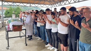 Zonguldak'taki silahlı ve bıçaklı kavgada ölen kadının cenazesi defnedildi
