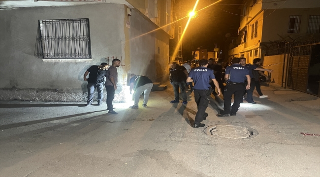 Adana'da komşular arasında çıkan silahlı kavgada 2'si ağır 6 kişi yaralandı