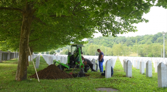 Bu yıl toprağa verilecek Srebrenitsa kurbanlarının mezarları hazırlanıyor 