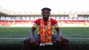 Göztepe, Nijeryalı Kenneth Obinna Mamah'la anlaştı