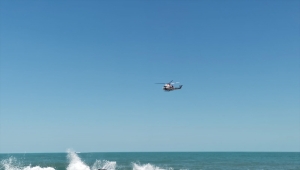 GÜNCELLEME - Trabzon'da denizde kaybolan genci arama çalışmaları sürüyor