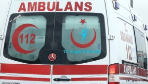 Kayseri'de kar tünelini fotoğraflamak isteyen ve kar altında kalan iki kişi yaralandı