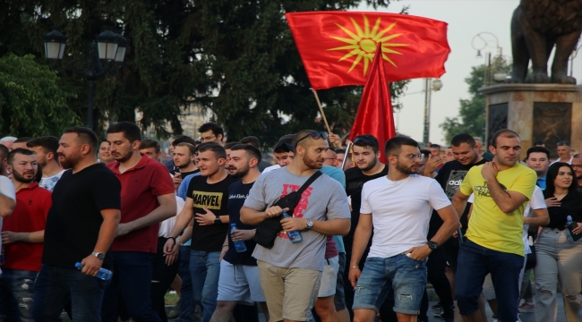 Kuzey Makedonya'da "Fransa'nın Avrupa entegrasyonu önerisi" protesto edildi