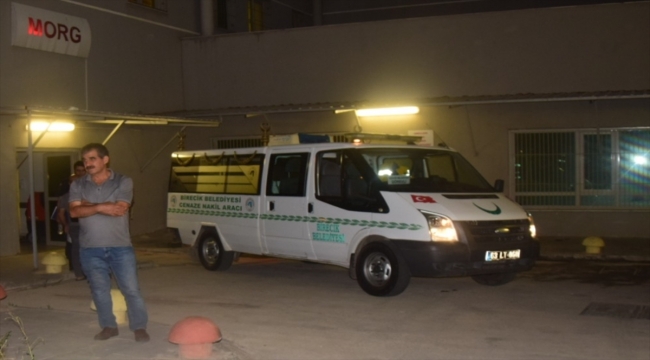 Şanlıurfa'da otomobil ile tırın çarpıştığı kazada 1 kişi öldü, 1 kişi yaralandı