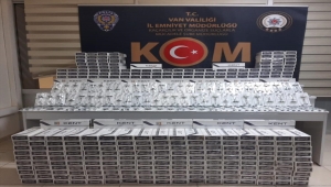 Van'da gümrük kaçağı sigara, botoks ilacı ve makaron ele geçirildi