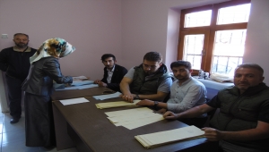 Yeniden belde olan Dodurga'da belediye başkanlığı ve muhtarlık seçiminde oy verme işlemi başladı