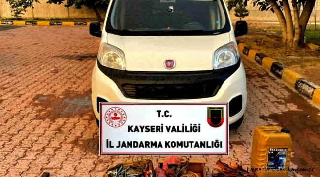 Kayseri'de TCDD'den hırsızlık yapan kişiler JASAT tarafından foto kapanla yakalandı