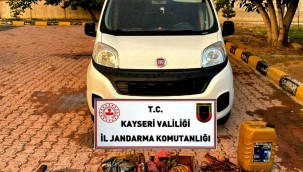 Kayseri'de TCDD'den hırsızlık yapan kişiler JASAT tarafından foto kapanla yakalandı