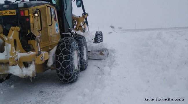 Kayseri'de kapanan 104 mahalle yolu ulaşıma açıldı